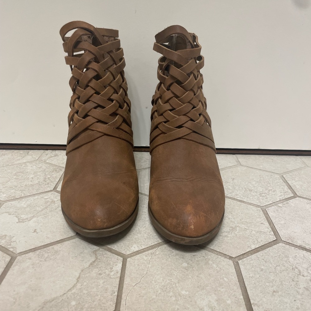 Arizona Jean Co. Brown Ankle Boots